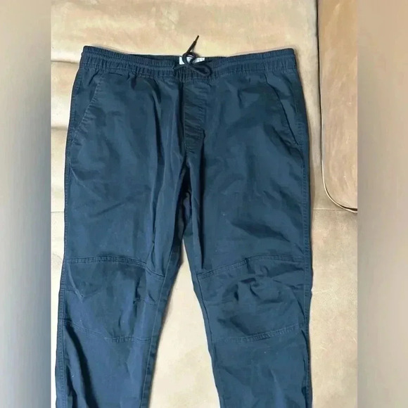 Sun + Stone Men's Black Articulated Drawstring Jogger Pants Size XL 30” Inseam - Picture 3 of 9